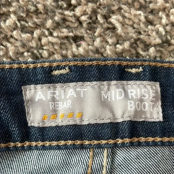 NWOT Ariat Dark Blue Boot Flare Jeans - Picture 9 of 15